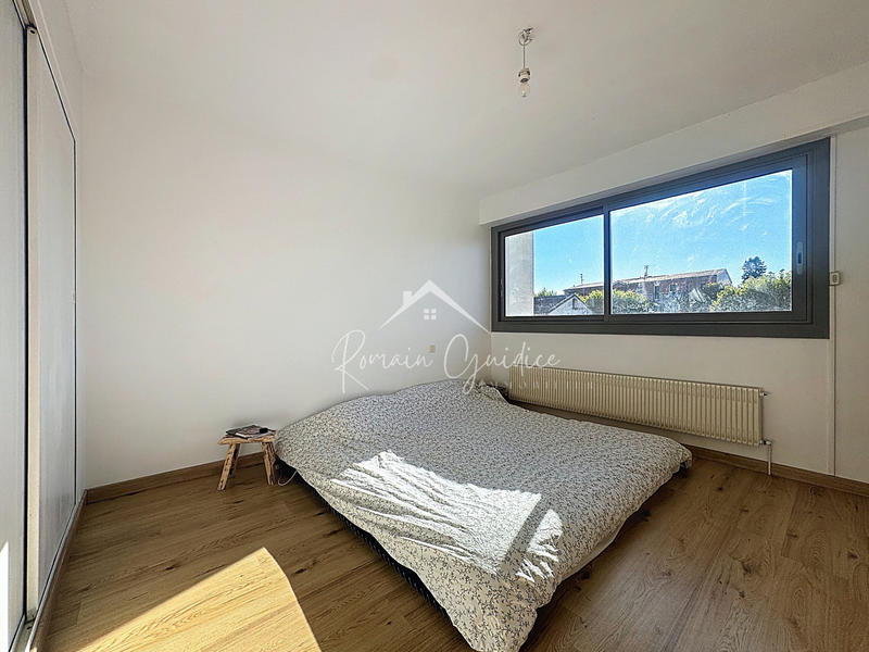 Appartement - 110 m² - 5 pièces