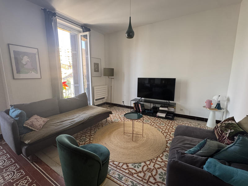 Appartement - 81 m² - 3 pièces