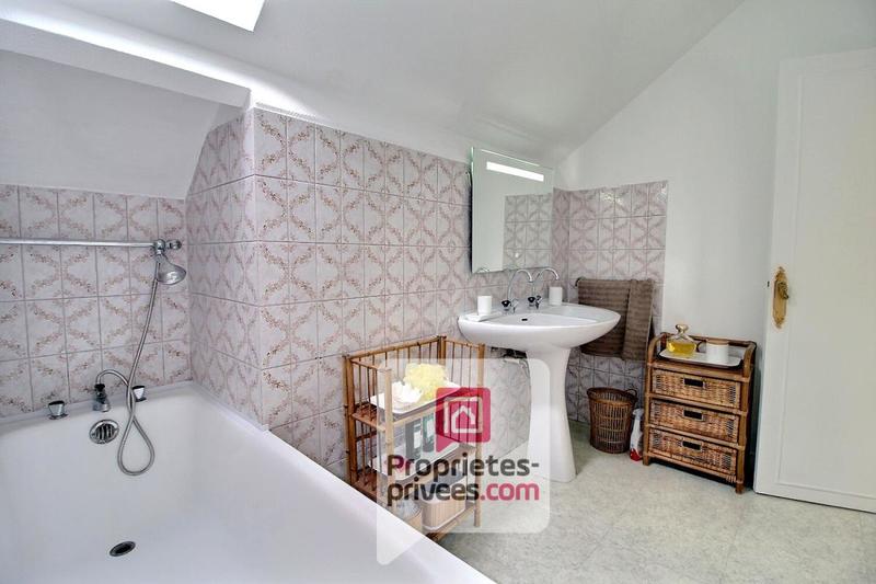 Maison - 150 m² - 6 pièces