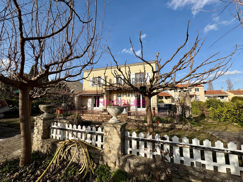 Maison - 191 m² - 5 pièces