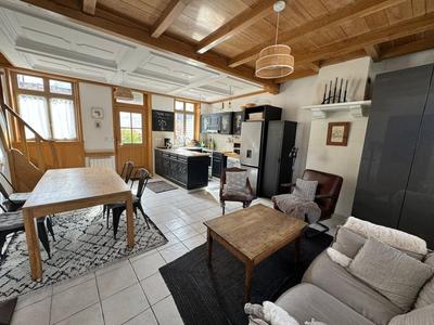 Maison - 81 m² - 4 pièces