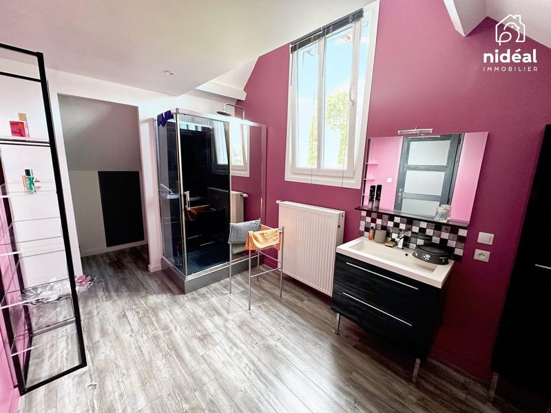 Maison - 280 m² - 7 pièces