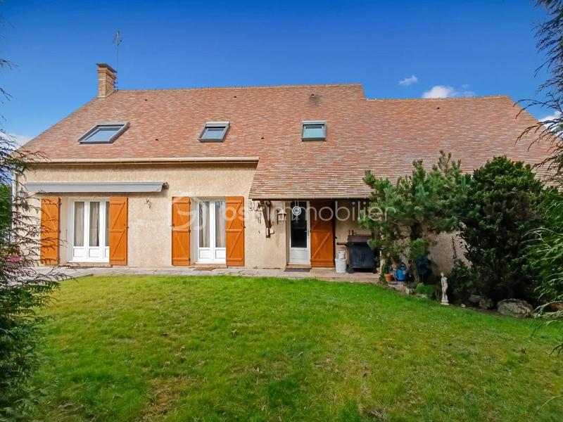 Maison traditionnelle - 171 m² - 5 pièces