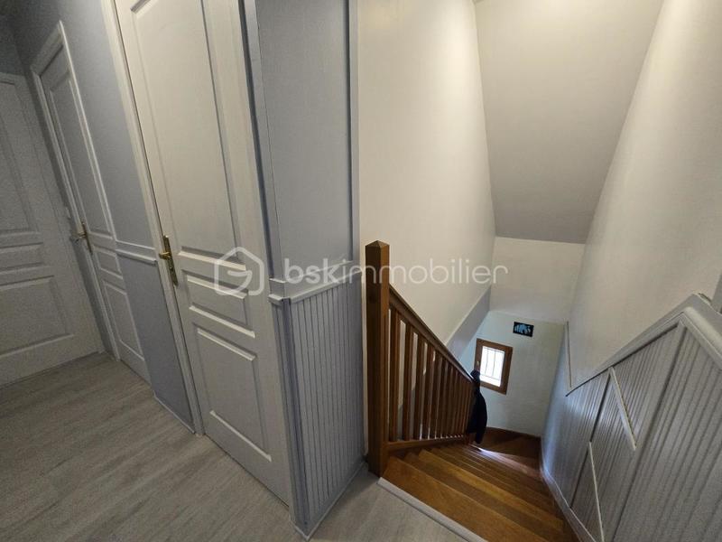 Pavillon - 128 m² - 7 pièces