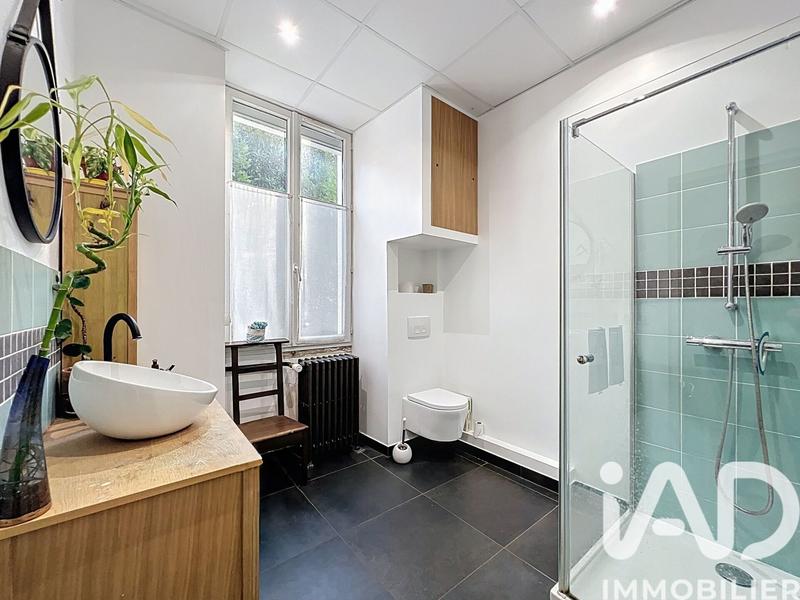 Maison - 241 m² - 7 pièces