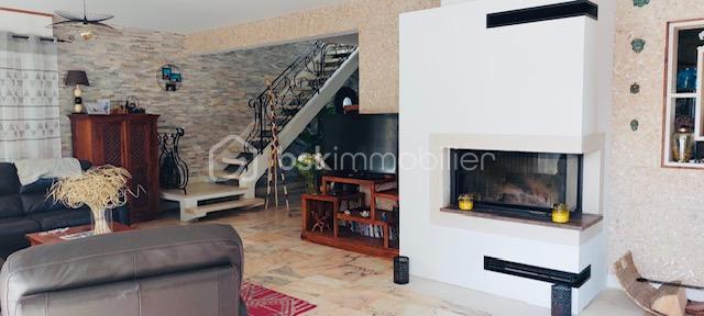 Demeure - 395 m² - 10 pièces