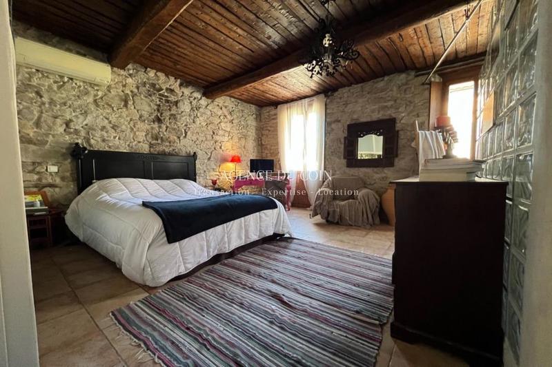 Maison de village - 105 m² - 4 pièces