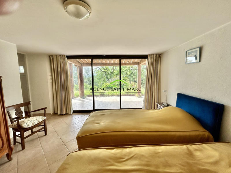 Maison - 132 m² - 2 pièces