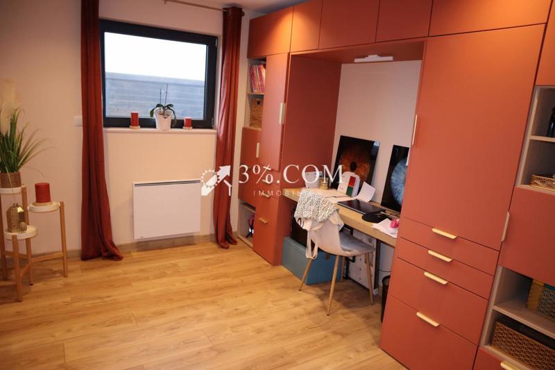 Maison - 222 m² - 7 pièces