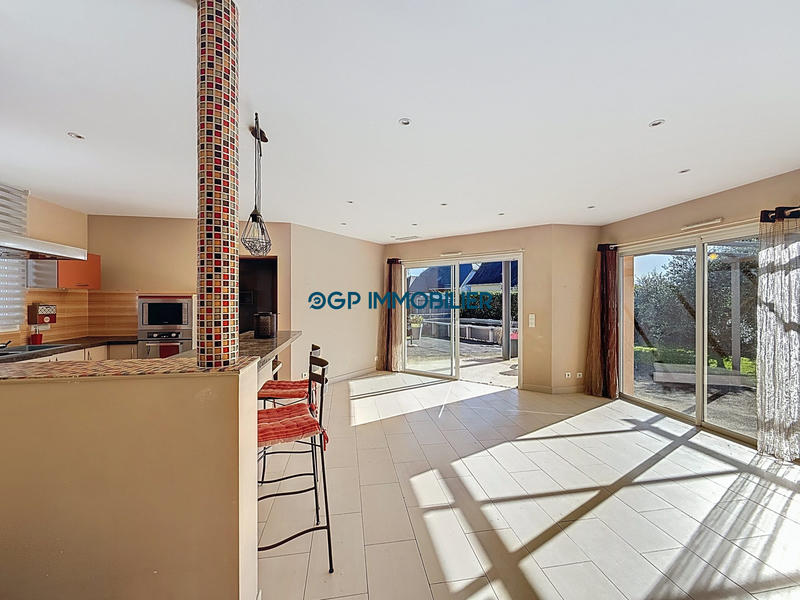 Maison - 122 m² - 4 pièces