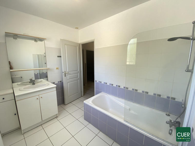 Maison - 88 m² - 4 pièces