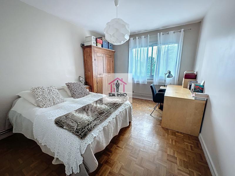 Appartement - 96 m² - 5 pièces