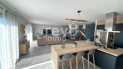 Villa - 214 m² - 7 pièces