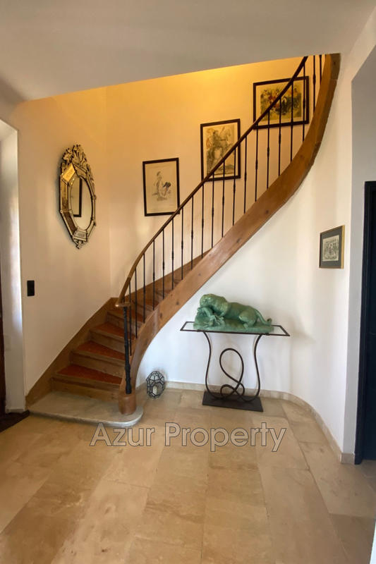 Maison de ville - 240 m² - 6 pièces