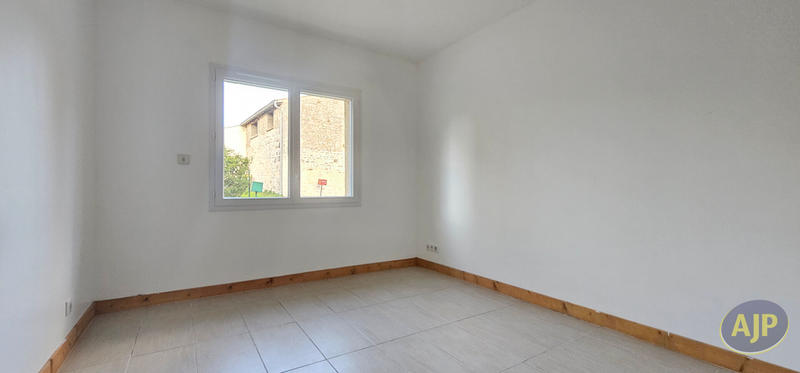 Maison - 104 m² - 4 pièces