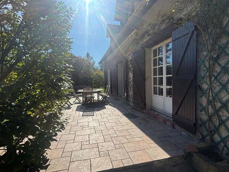 Maison - 200 m² - 6 pièces