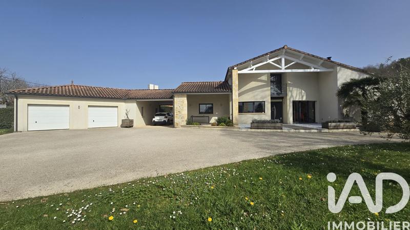 Maison de maîtres - 207 m² - 6 pièces