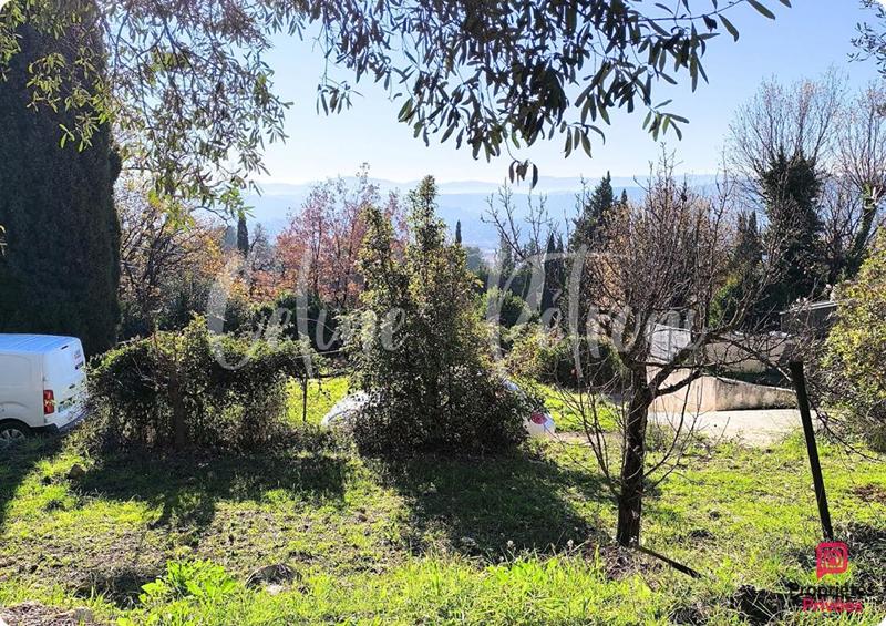 Terrain constructible - 1 000 m²