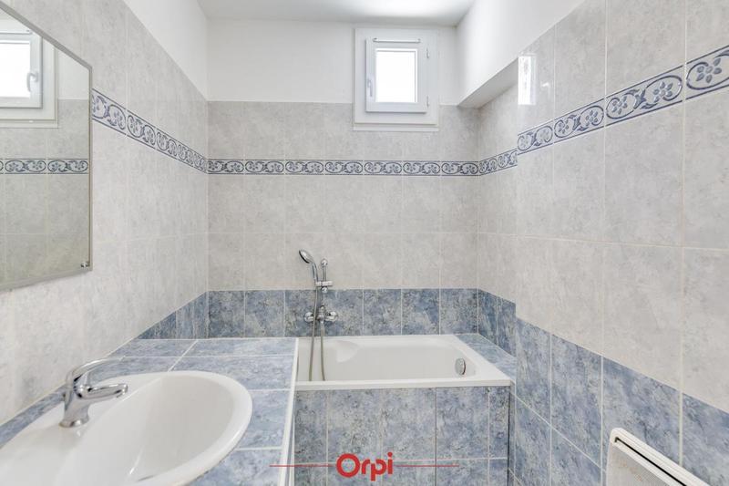 Appartement - 82 m² - 3 pièces