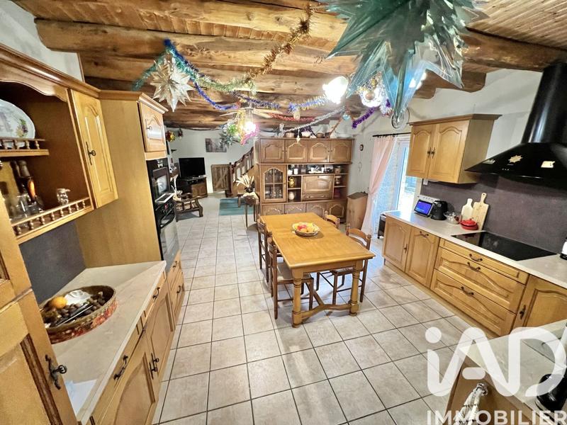 Maison - 375 m² - 12 pièces