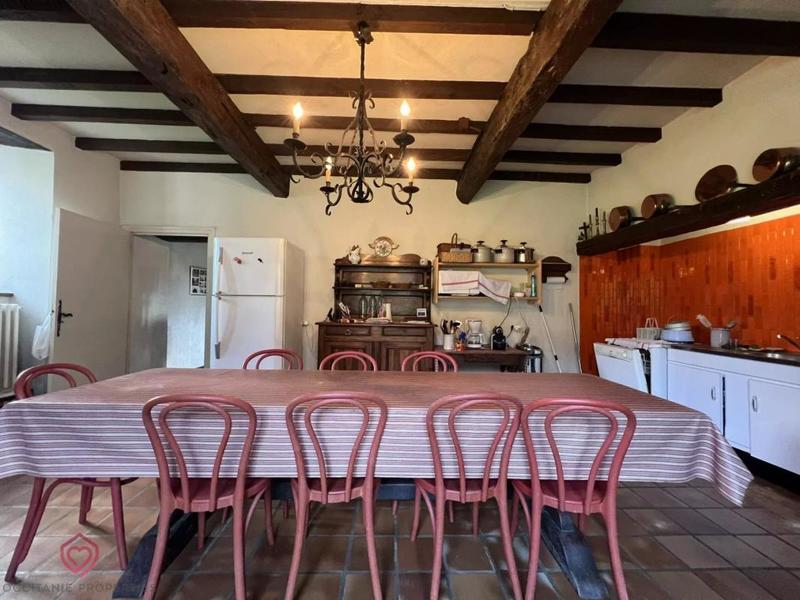 Propriété - 227 m² - 7 pièces