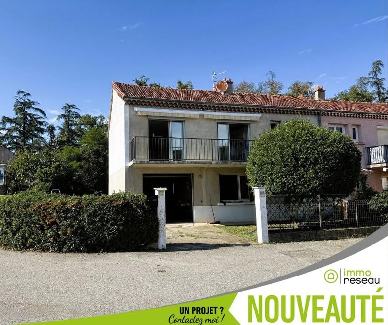 Maison - 92 m² - 5 pièces