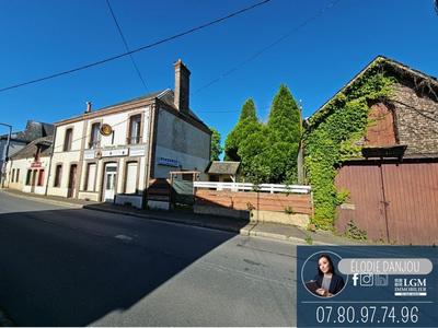 Maison - 210 m² - 10 pièces