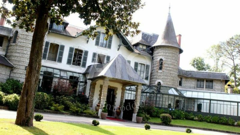 Local commercial - 20 000 m²