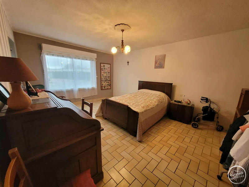 Maison ancienne - 195 m² - 8 pièces