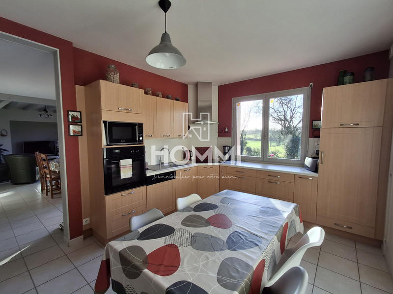 Maison traditionnelle - 140 m² - 6 pièces