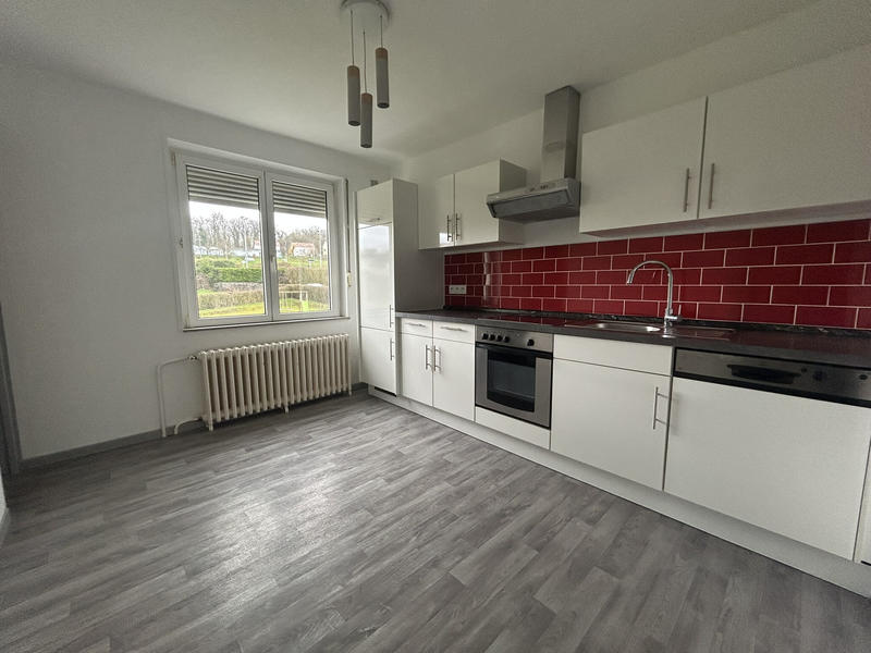 Appartement - 100 m² - 5 pièces