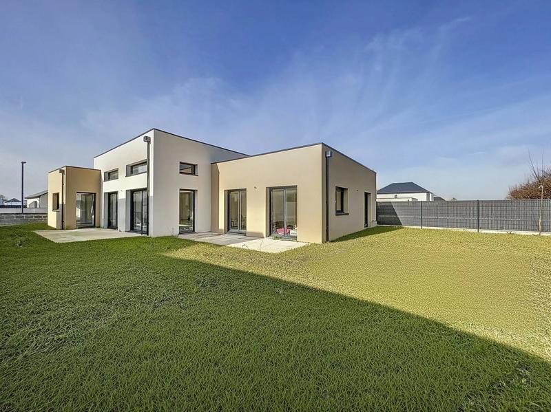 Maison - 140 m² - 6 pièces