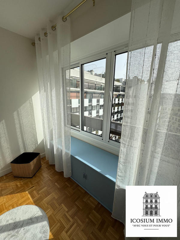 Appartement - 90 m² - 3 pièces