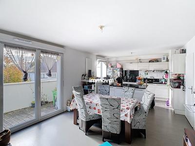 Appartement - 80 m² - 4 pièces