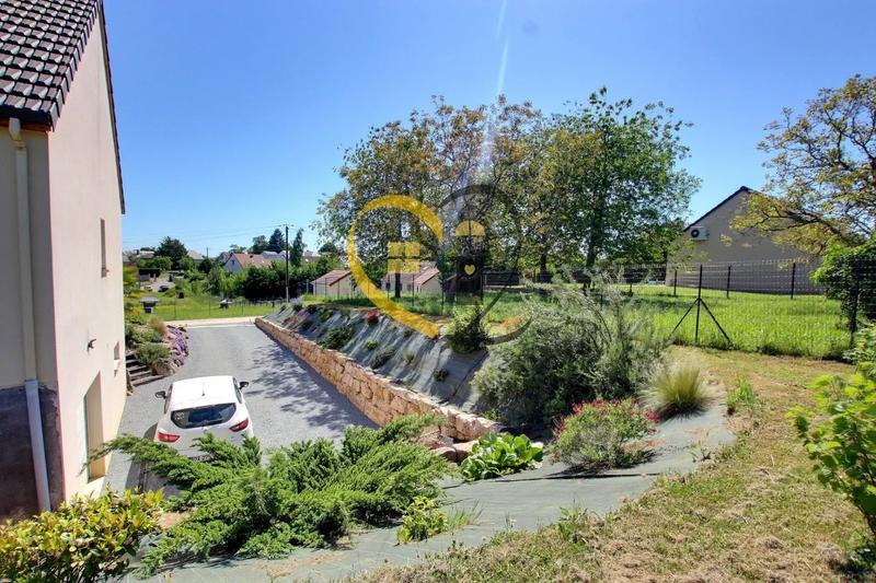 Maison - 98 m² - 4 pièces