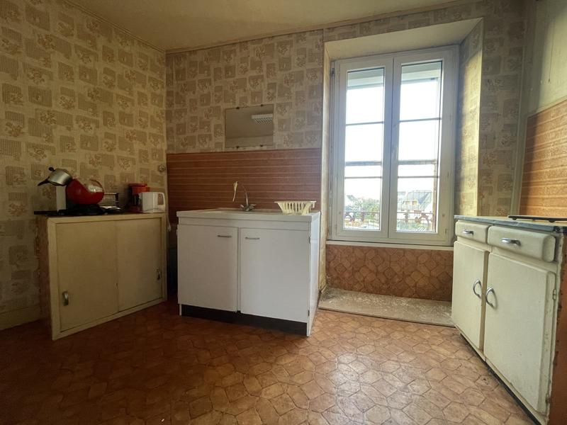 Maison - 217 m² - 8 pièces