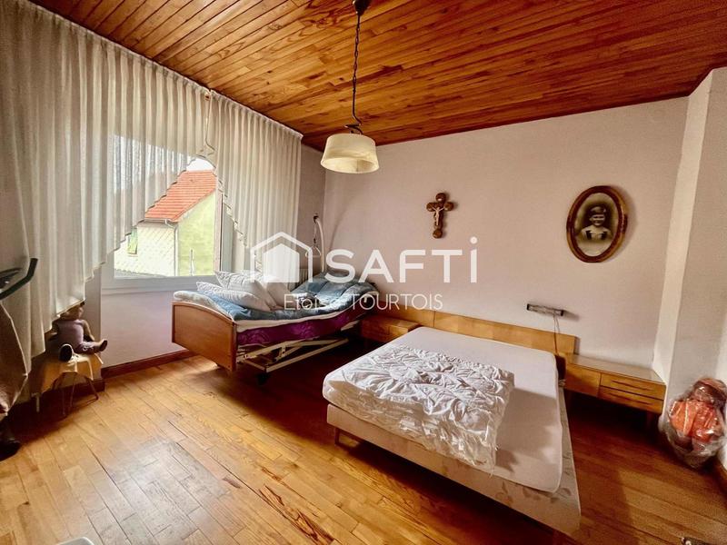 Maison - 215 m² - 12 pièces