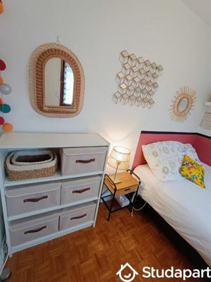 Chambre - 11 m² - 1 pièce