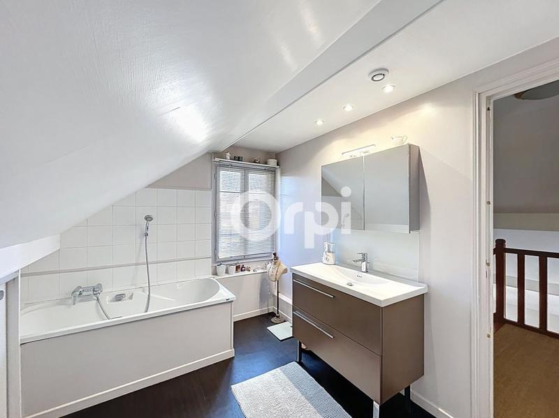 Maison - 170 m² - 6 pièces