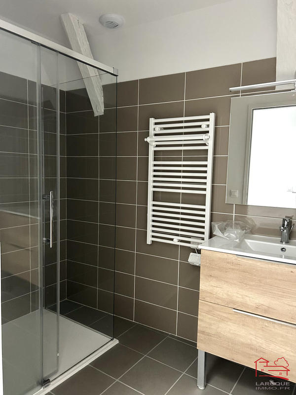 Appartement - 83 m² - 3 pièces