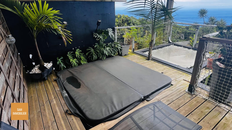 Maison - 170 m² - 6 pièces