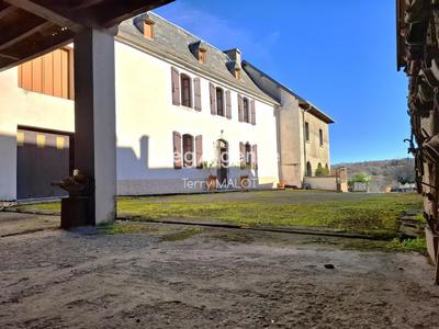 Maison de village - 113 m² - 7 pièces