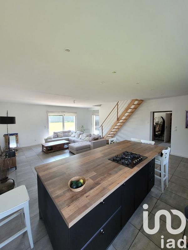 Maison - 144 m² - 7 pièces