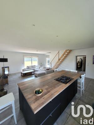 Maison - 144 m² - 7 pièces
