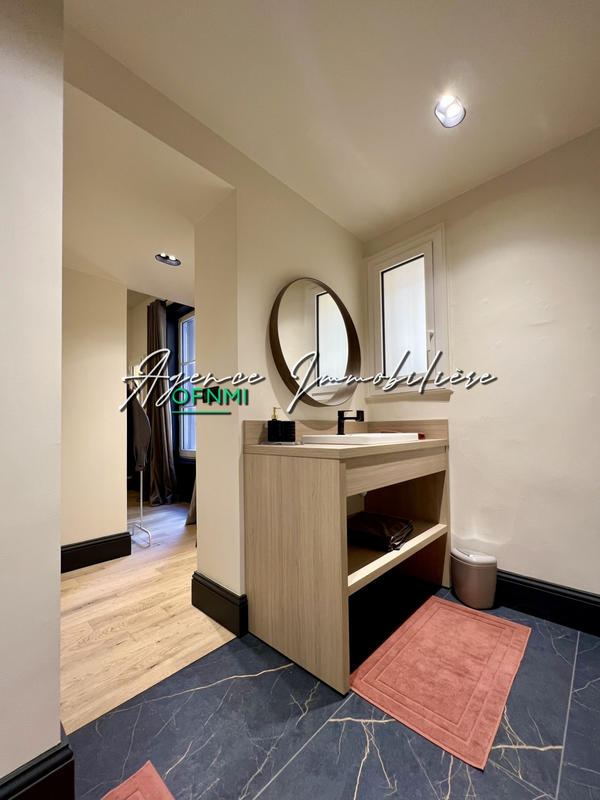 Appartement - 178 m² - 5 pièces