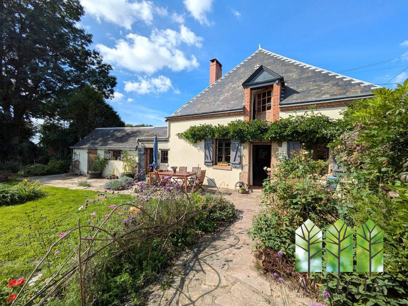 Maison - 90 m² - 4 pièces