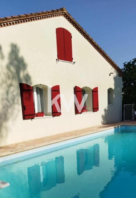 Maison - 214 m² - 9 pièces