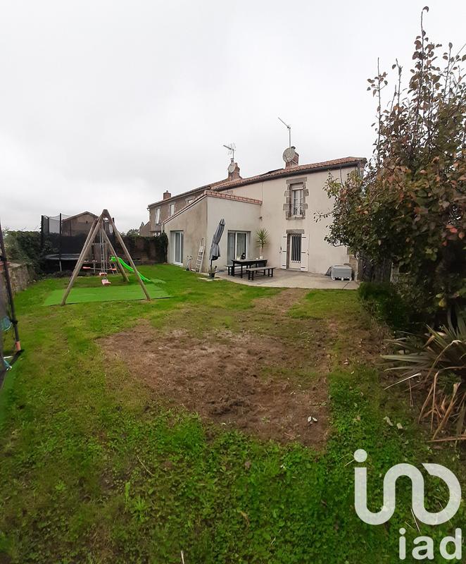 Maison de campagne - 104 m² - 6 pièces