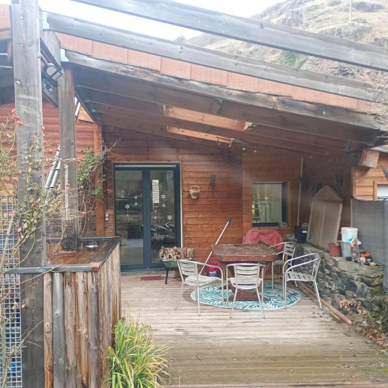 Maison - 230 m² - 8 pièces