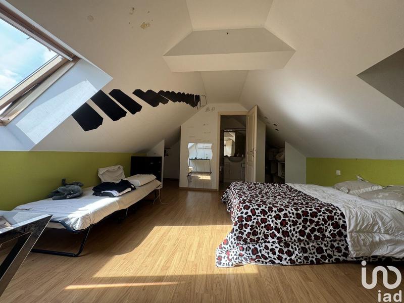 Maison - 247 m² - 8 pièces